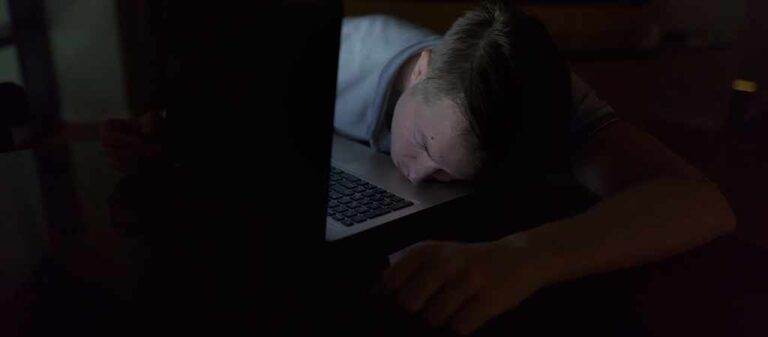 Shift work and sleep: tips for improving your quality of sleep