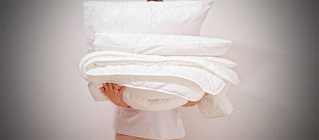 Clean bedding and pillows